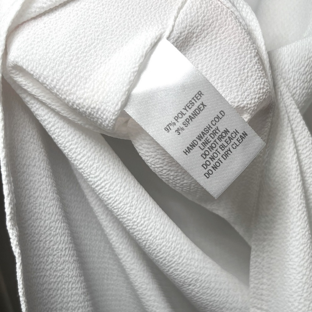 Lulu’s White Cover - Picture 6 of 7